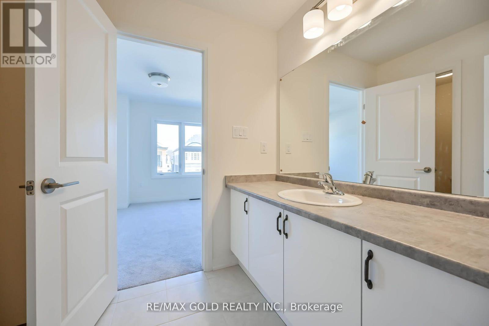 50 Wakeling Drive, Brantford, Ontario  N3T 5L8 - Photo 38 - X12092444