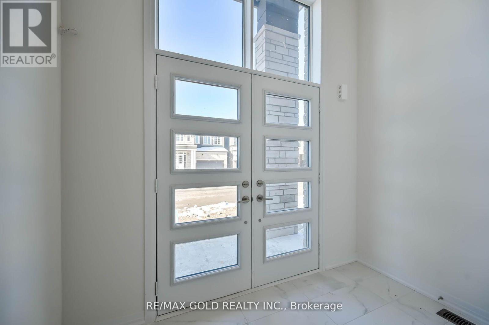 Property at 50 WAKELING DRIVE image 5