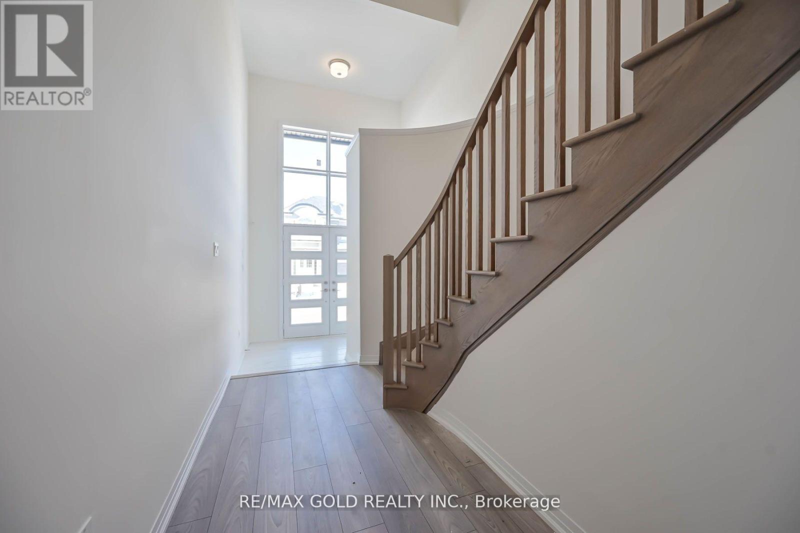 50 Wakeling Drive, Brantford, Ontario  N3T 5L8 - Photo 6 - X12092444
