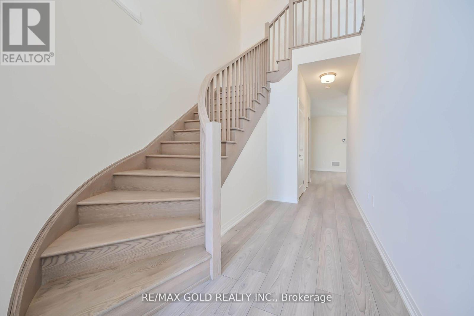 50 Wakeling Drive, Brantford, Ontario  N3T 5L8 - Photo 8 - X12092444