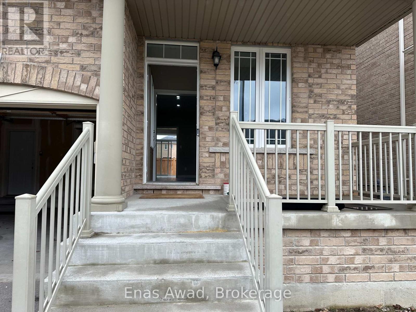 Property at 1026 GREEN STREET image 4