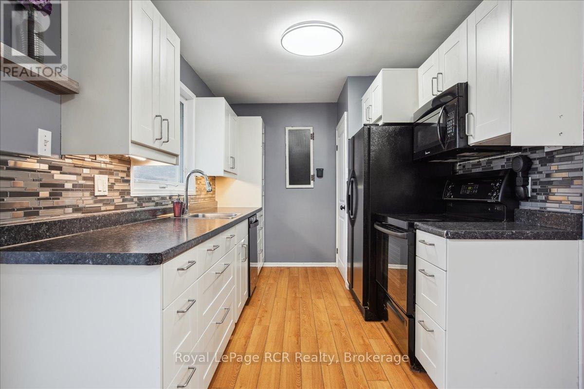 685 5th Avenue W, Owen Sound, Ontario  N4K 5A2 - Photo 16 - X12092481
