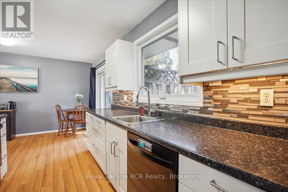685 5th Avenue W, Owen Sound, Ontario  N4K 5A2 - Photo 18 - X12092481