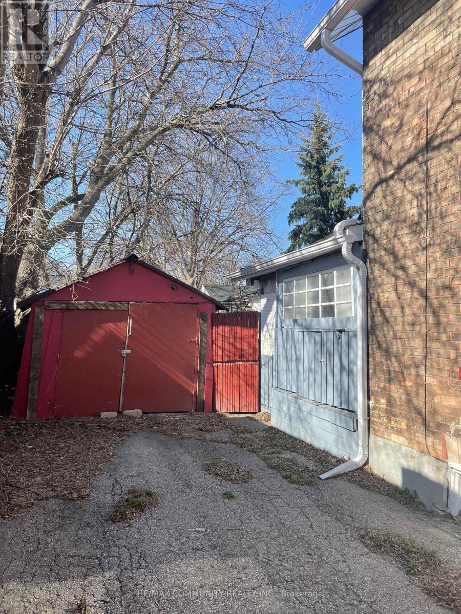 136 Summer Street, Oshawa, Ontario  L1H 2K9 - Photo 17 - E12092467