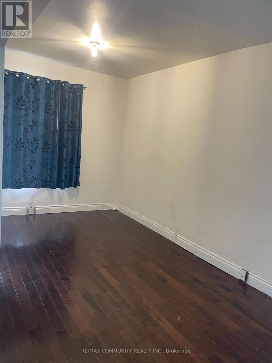 136 Summer Street, Oshawa, Ontario  L1H 2K9 - Photo 8 - E12092467