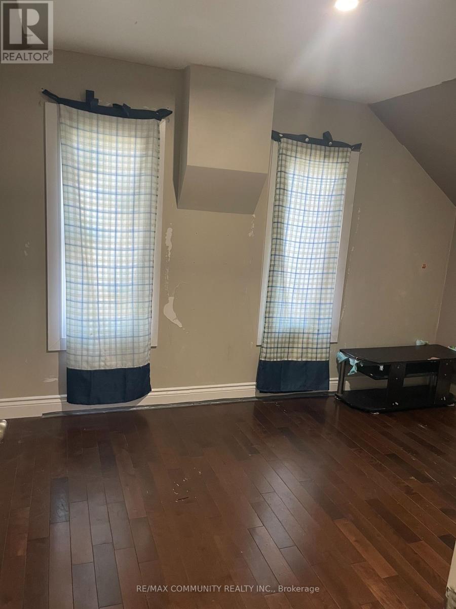 136 Summer Street, Oshawa, Ontario  L1H 2K9 - Photo 9 - E12092467