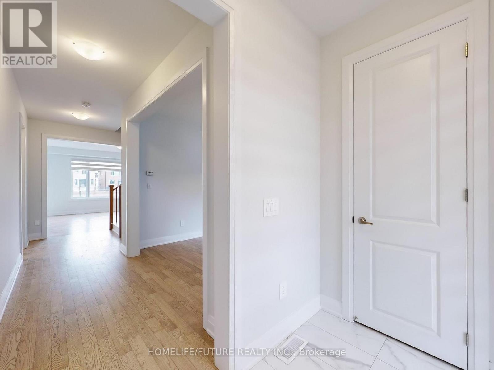 7 O'neill Street, Kawartha Lakes, Ontario  K9V 6K2 - Photo 17 - X12092460