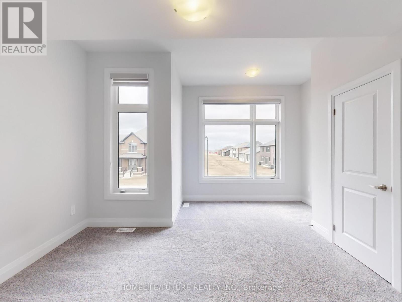7 O'neill Street, Kawartha Lakes, Ontario  K9V 6K2 - Photo 28 - X12092460