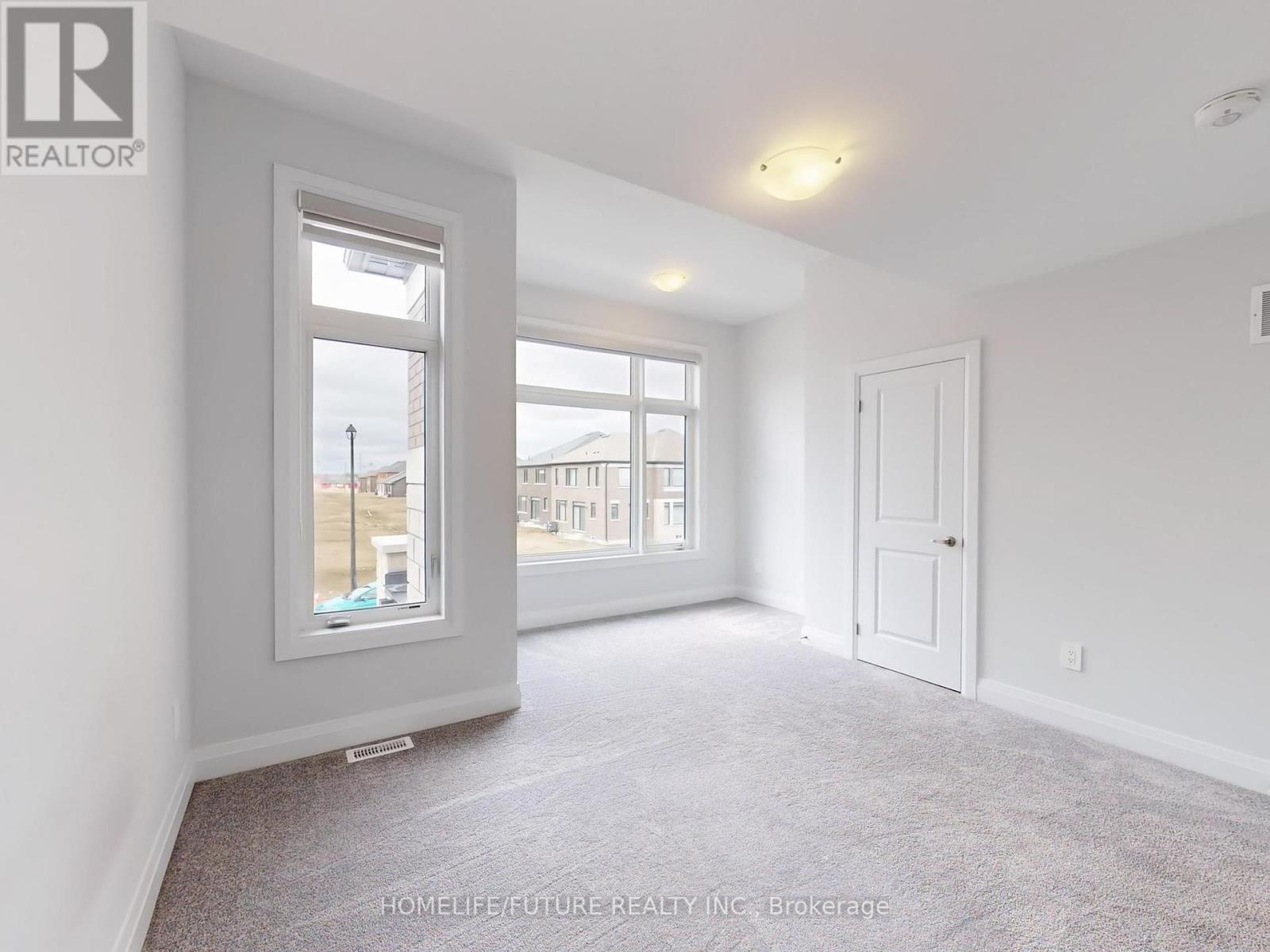 7 O'neill Street, Kawartha Lakes, Ontario  K9V 6K2 - Photo 30 - X12092460