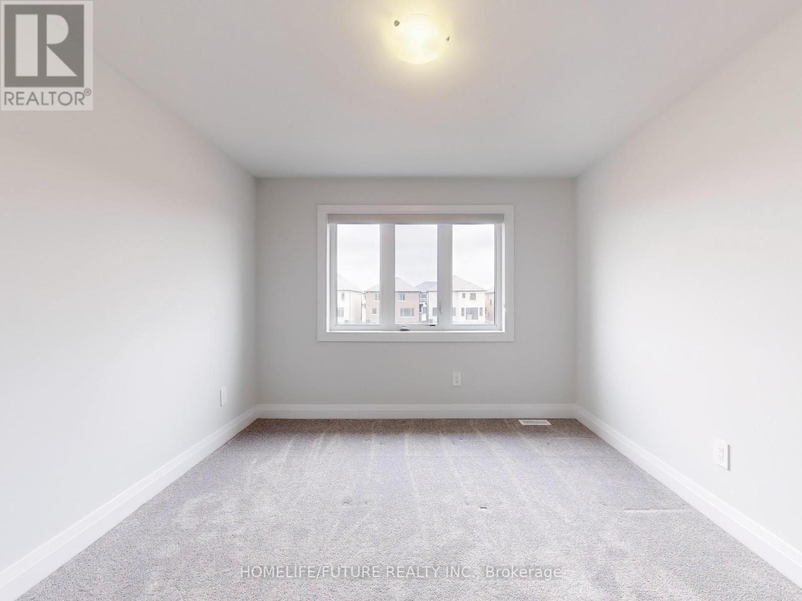 7 O'neill Street, Kawartha Lakes, Ontario  K9V 6K2 - Photo 37 - X12092460
