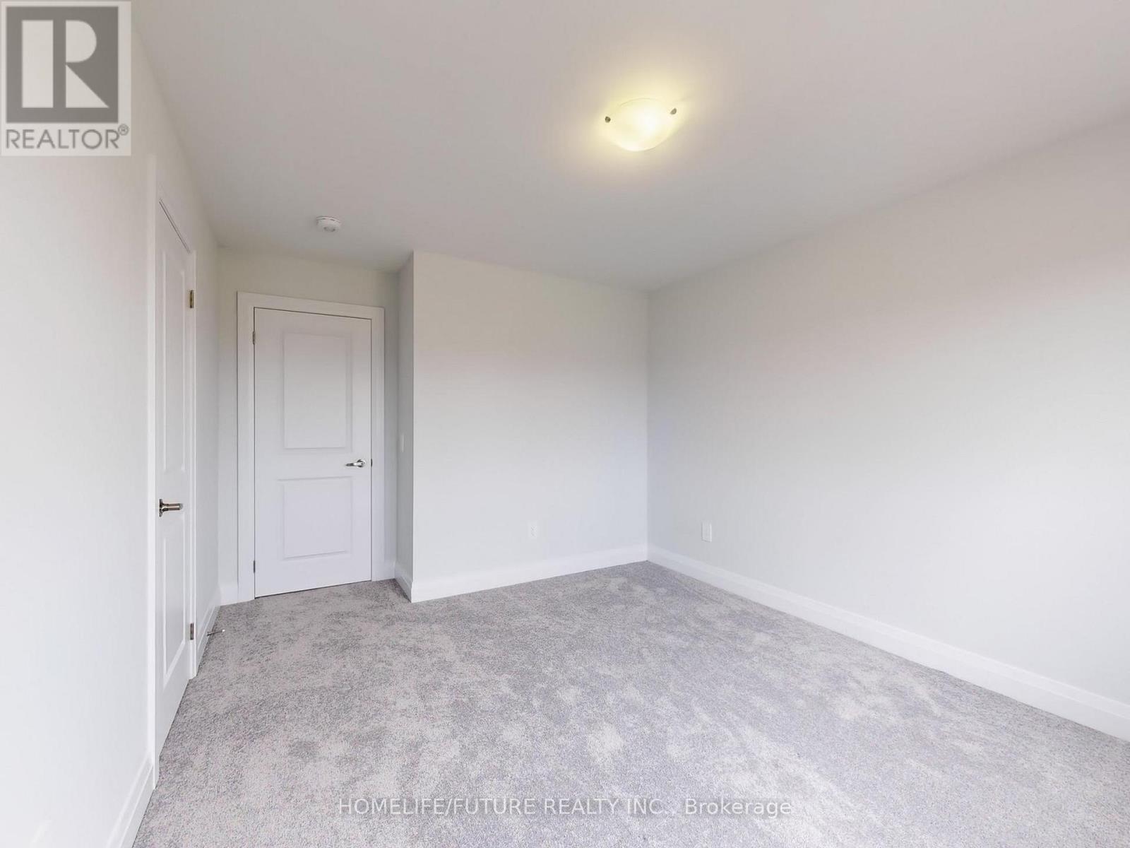 7 O'neill Street, Kawartha Lakes, Ontario  K9V 6K2 - Photo 39 - X12092460