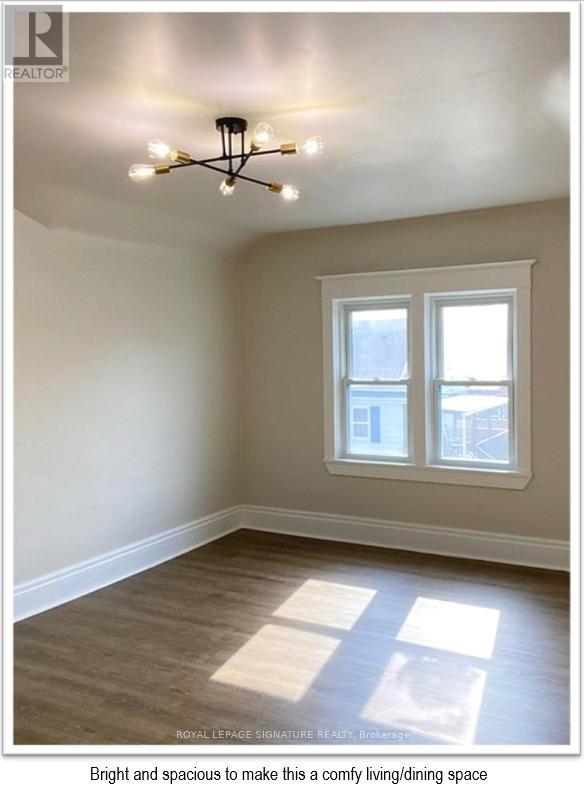 UPPER - 13 DELAWARE STREET, St. Catharines, Ontario