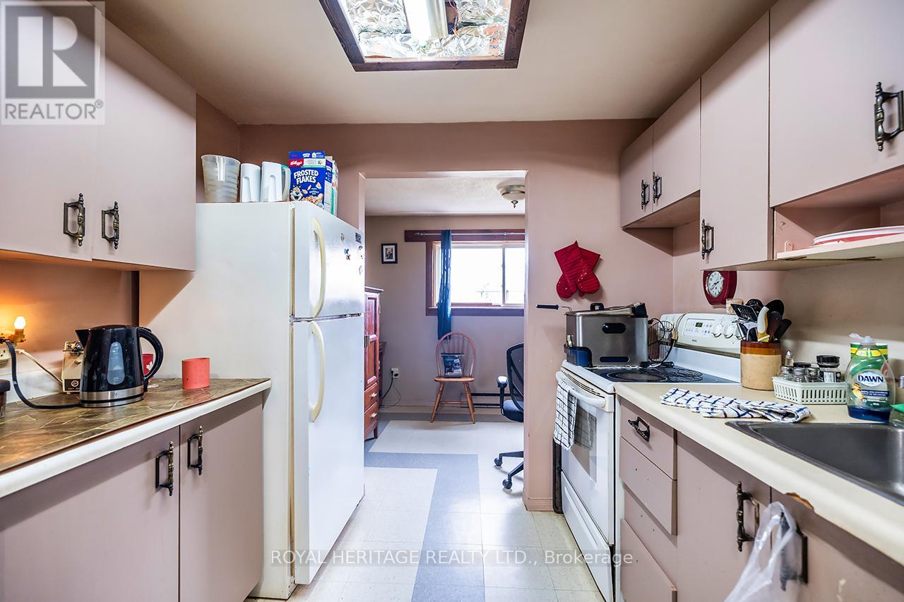 286 William Street N, Kawartha Lakes, Ontario  K9V 5X7 - Photo 12 - X12092466