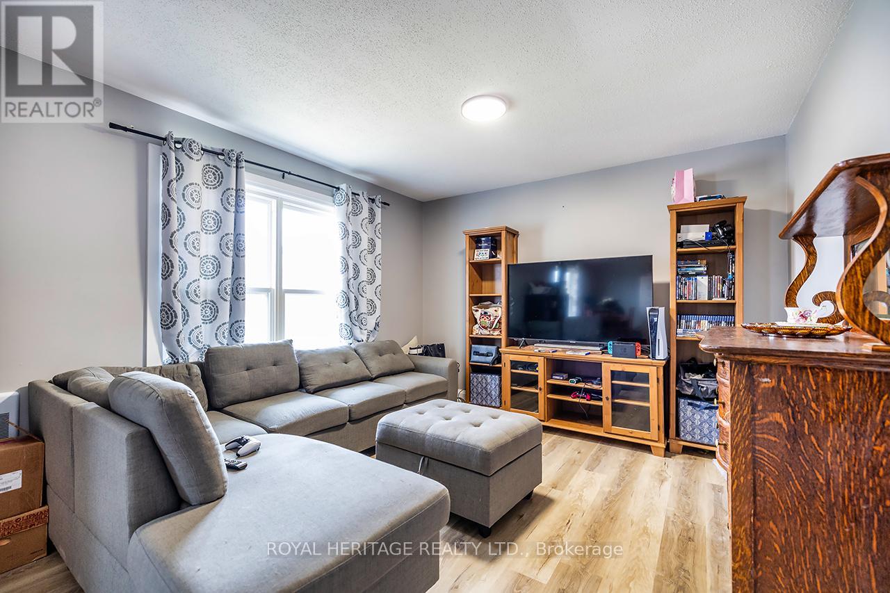 286 William Street N, Kawartha Lakes, Ontario  K9V 5X7 - Photo 5 - X12092466