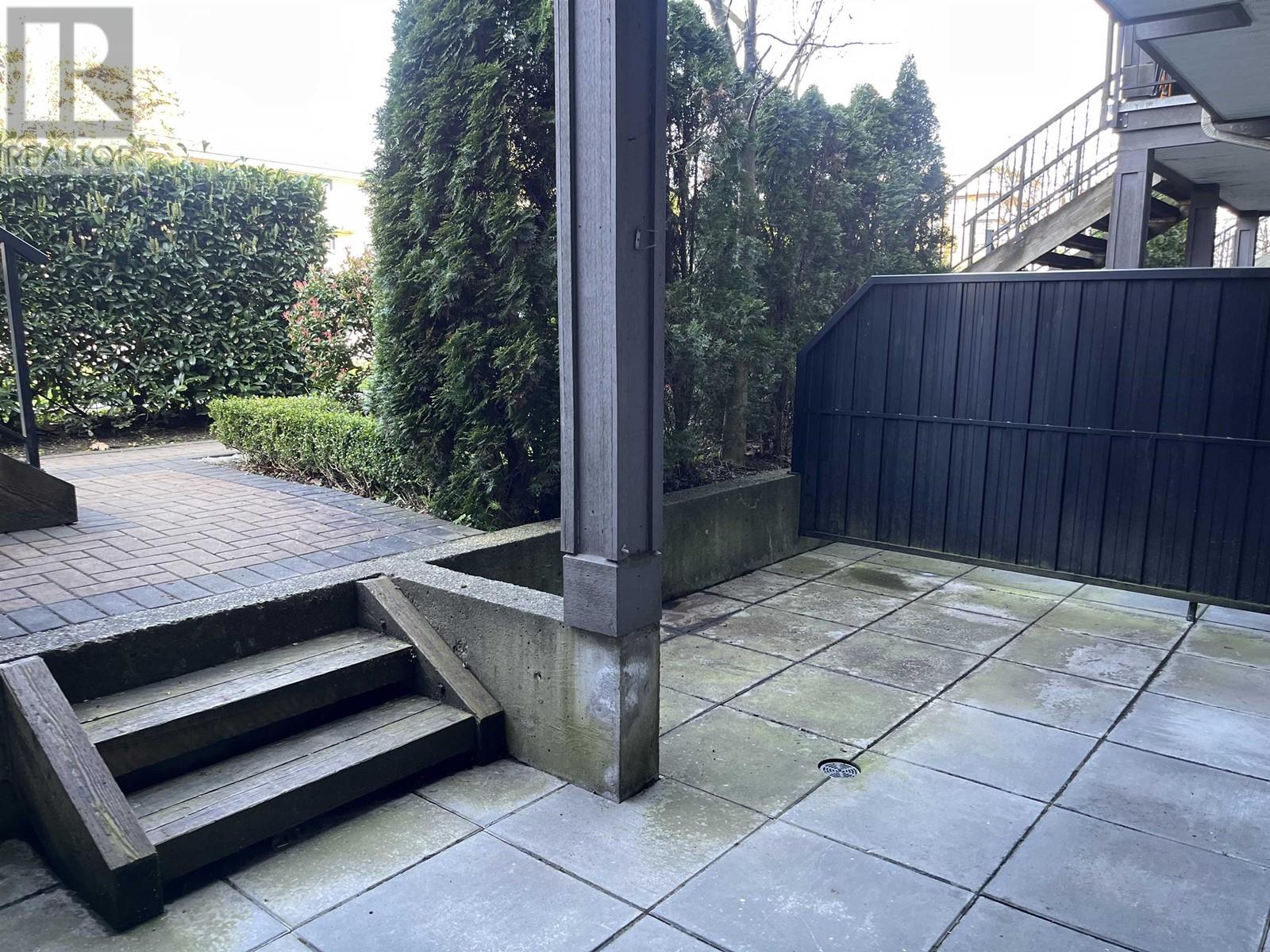 109 7333 16th Avenue, Burnaby, British Columbia  V3N 0A8 - Photo 15 - R2989202