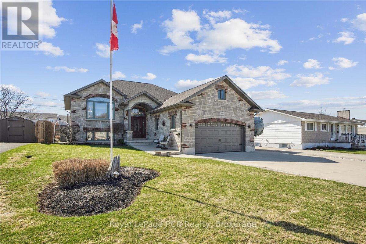824 10TH AVENUE E, Owen Sound, Ontario