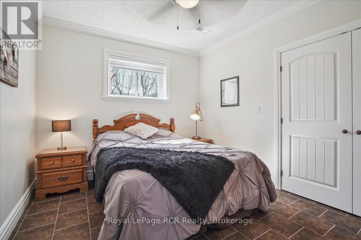 824 10th Avenue E, Owen Sound, Ontario  N4K 3H7 - Photo 29 - X12092492