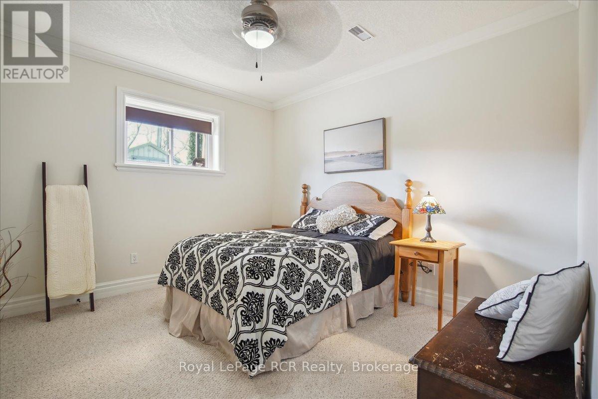 824 10th Avenue E, Owen Sound, Ontario  N4K 3H7 - Photo 30 - X12092492