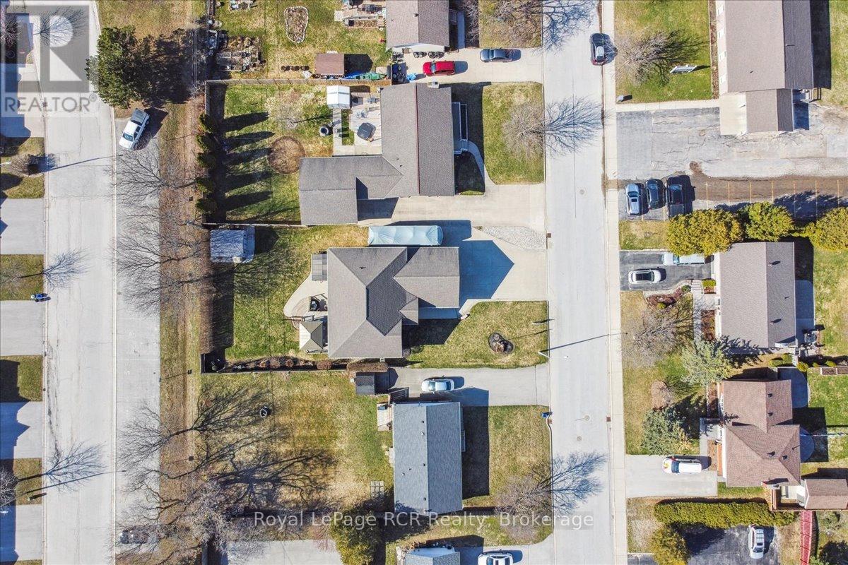 824 10th Avenue E, Owen Sound, Ontario  N4K 3H7 - Photo 4 - X12092492