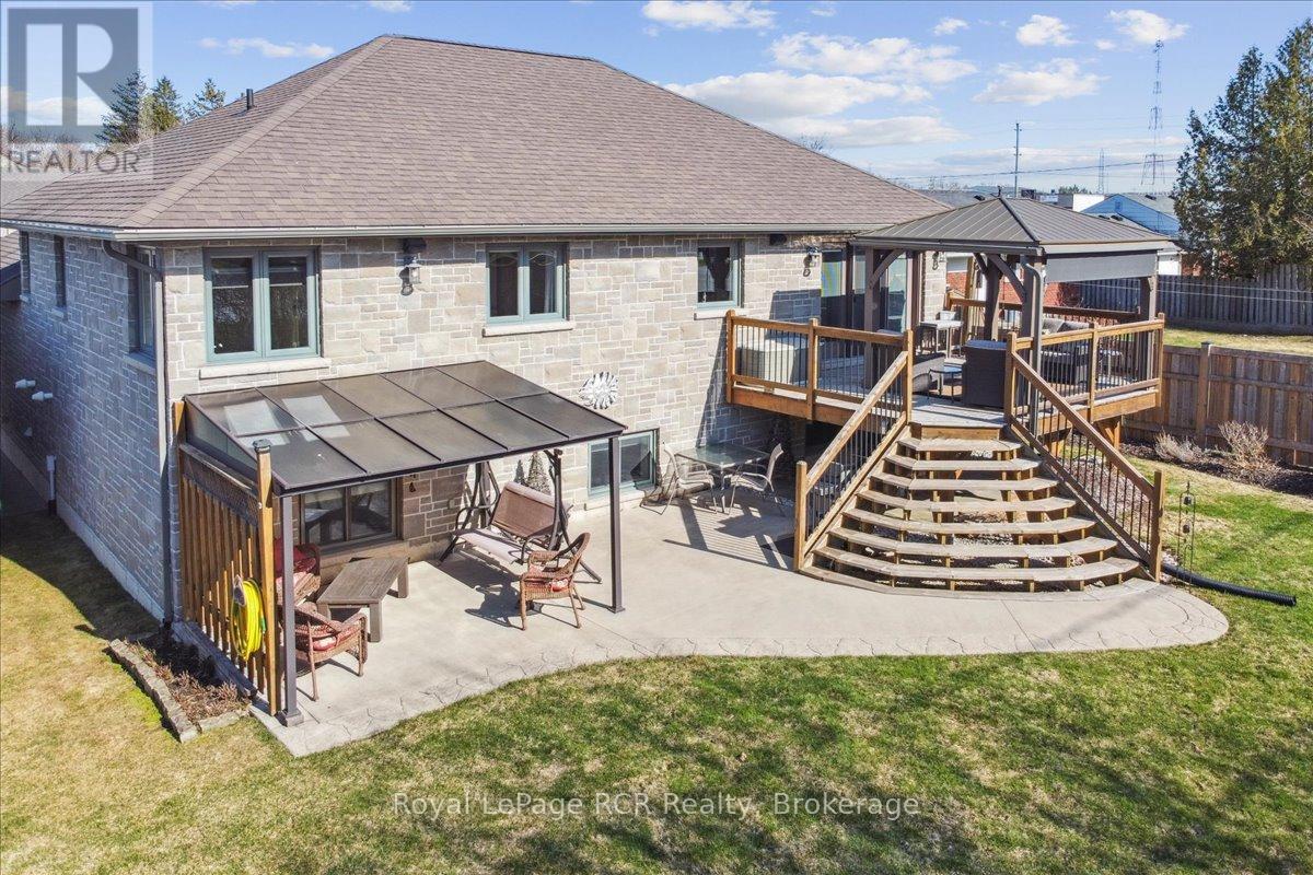 824 10th Avenue E, Owen Sound, Ontario  N4K 3H7 - Photo 8 - X12092492