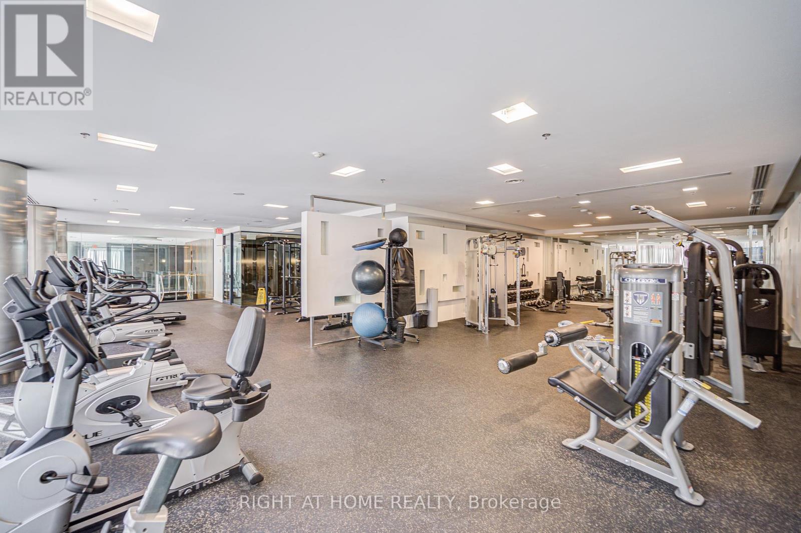 3008 - 28 Ted Rogers Way, Toronto, Ontario  M4Y 2J4 - Photo 14 - C12092506