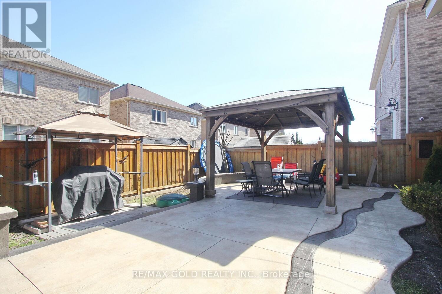 14 Ladbrook Crescent, Brampton, Ontario  L6X 5H6 - Photo 47 - W12092377