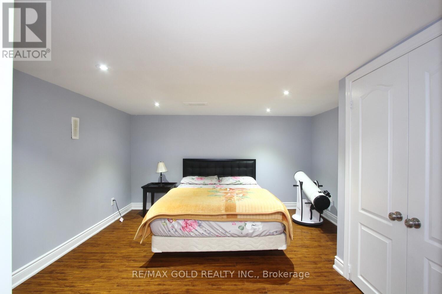 14 Ladbrook Crescent, Brampton, Ontario  L6X 5H6 - Photo 36 - W12092377