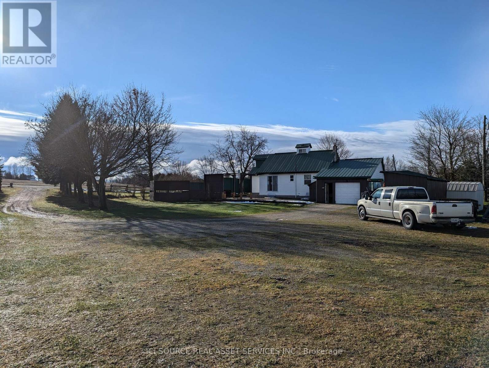 702561 Sideroad 5, Chatsworth, Ontario  N0H 1G0 - Photo 3 - X12079711