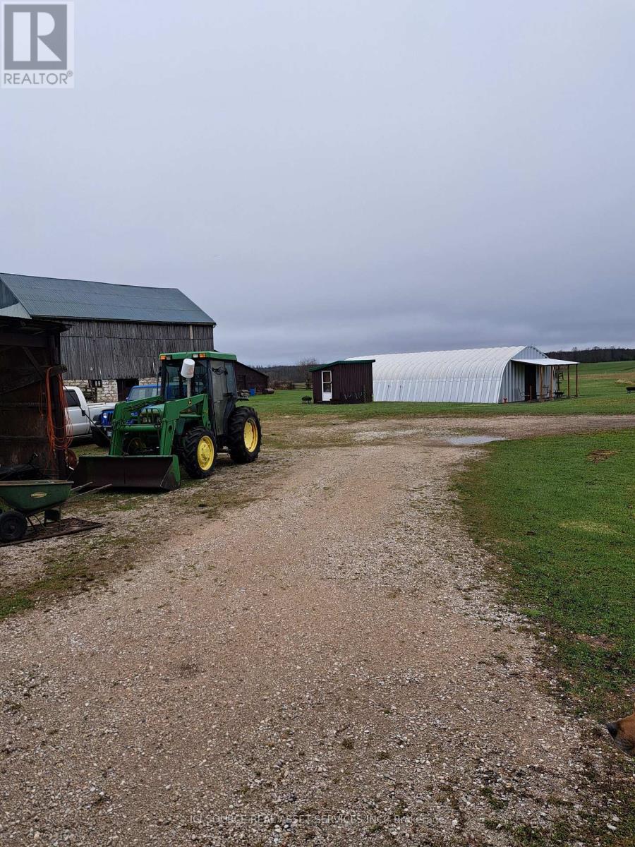 702561 Sideroad 5, Chatsworth, Ontario  N0H 1G0 - Photo 9 - X12079711