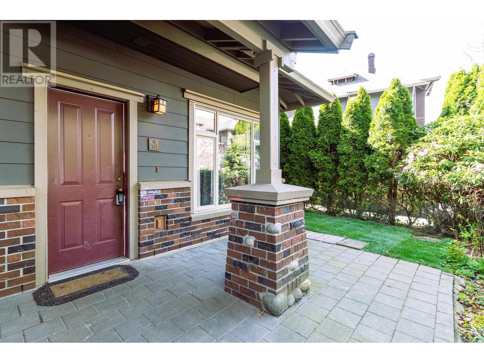 Property at 131 600 PARK CRESCENT image 2