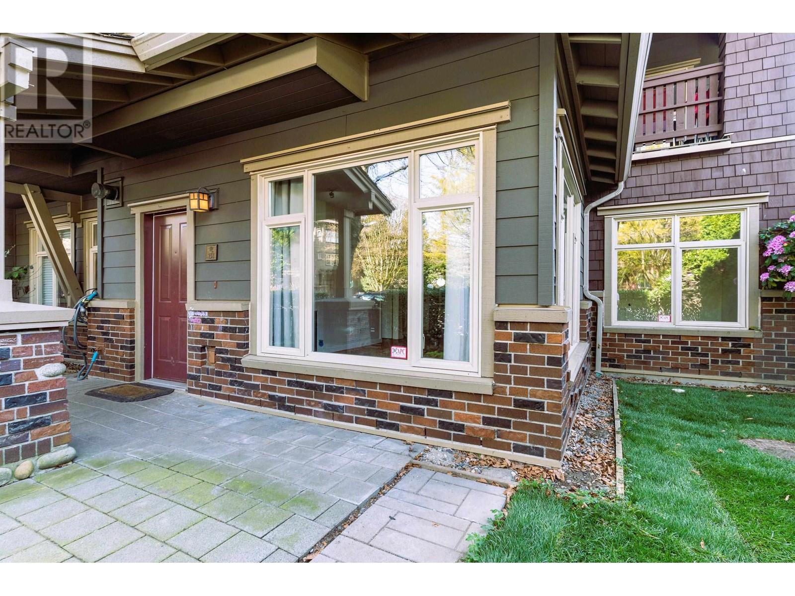 Property at 131 600 PARK CRESCENT image 3
