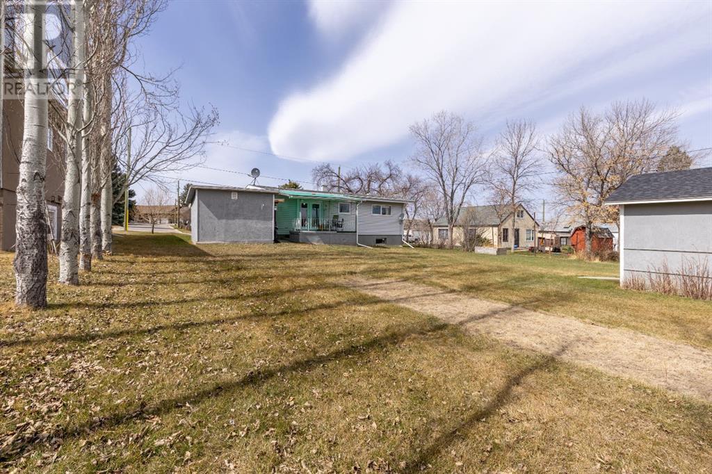 350 3 Street E, Cardston, Alberta  T0K 0K0 - Photo 36 - A2209940
