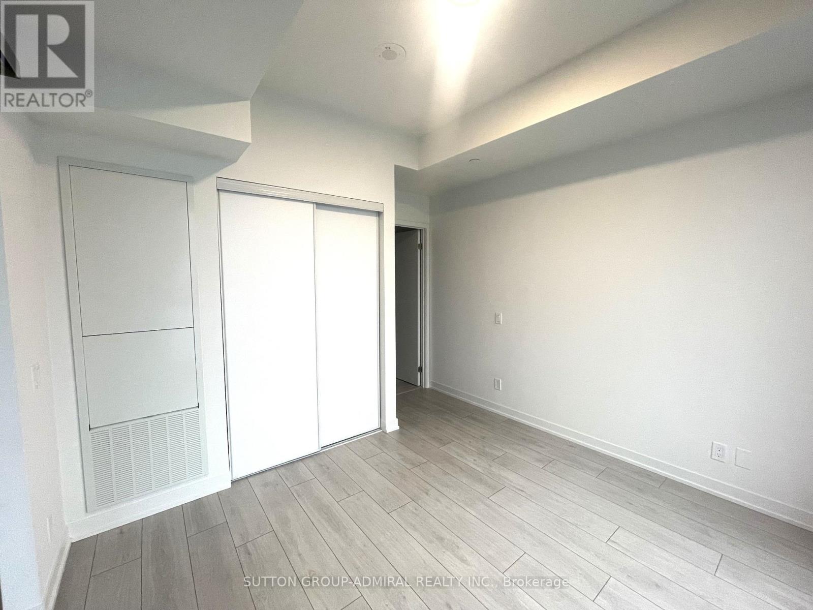 2408 - 39 Mary Street, Barrie, Ontario  L4N 1S9 - Photo 13 - S12092507