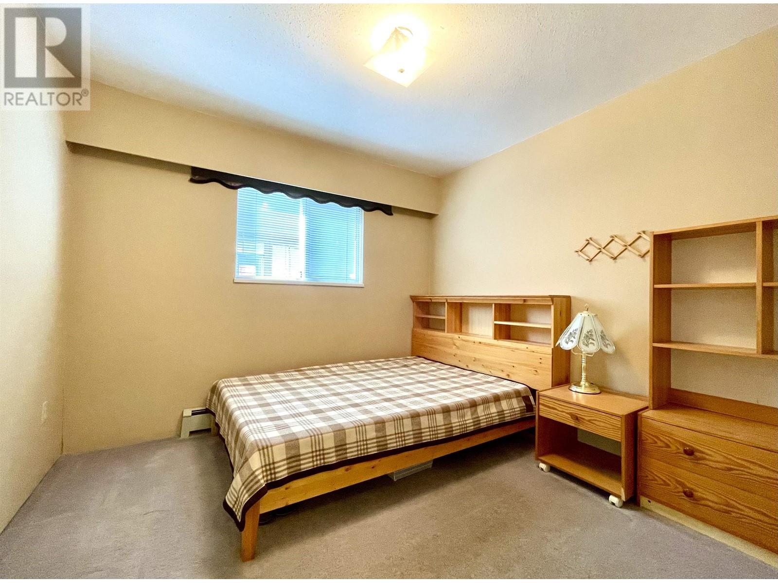 Listing Picture 31 of 38 : 937 W 18TH AVENUE, Vancouver / 溫哥華 - 魯藝地產 Yvonne Lu Group - MLS Medallion Club Member