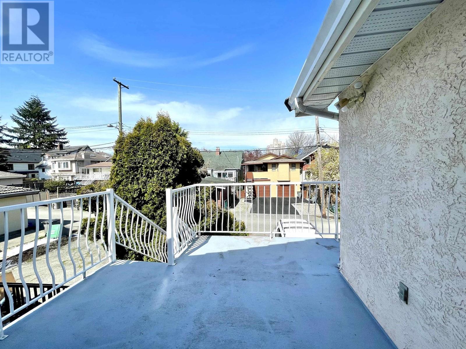 Listing Picture 38 of 38 : 937 W 18TH AVENUE, Vancouver / 溫哥華 - 魯藝地產 Yvonne Lu Group - MLS Medallion Club Member