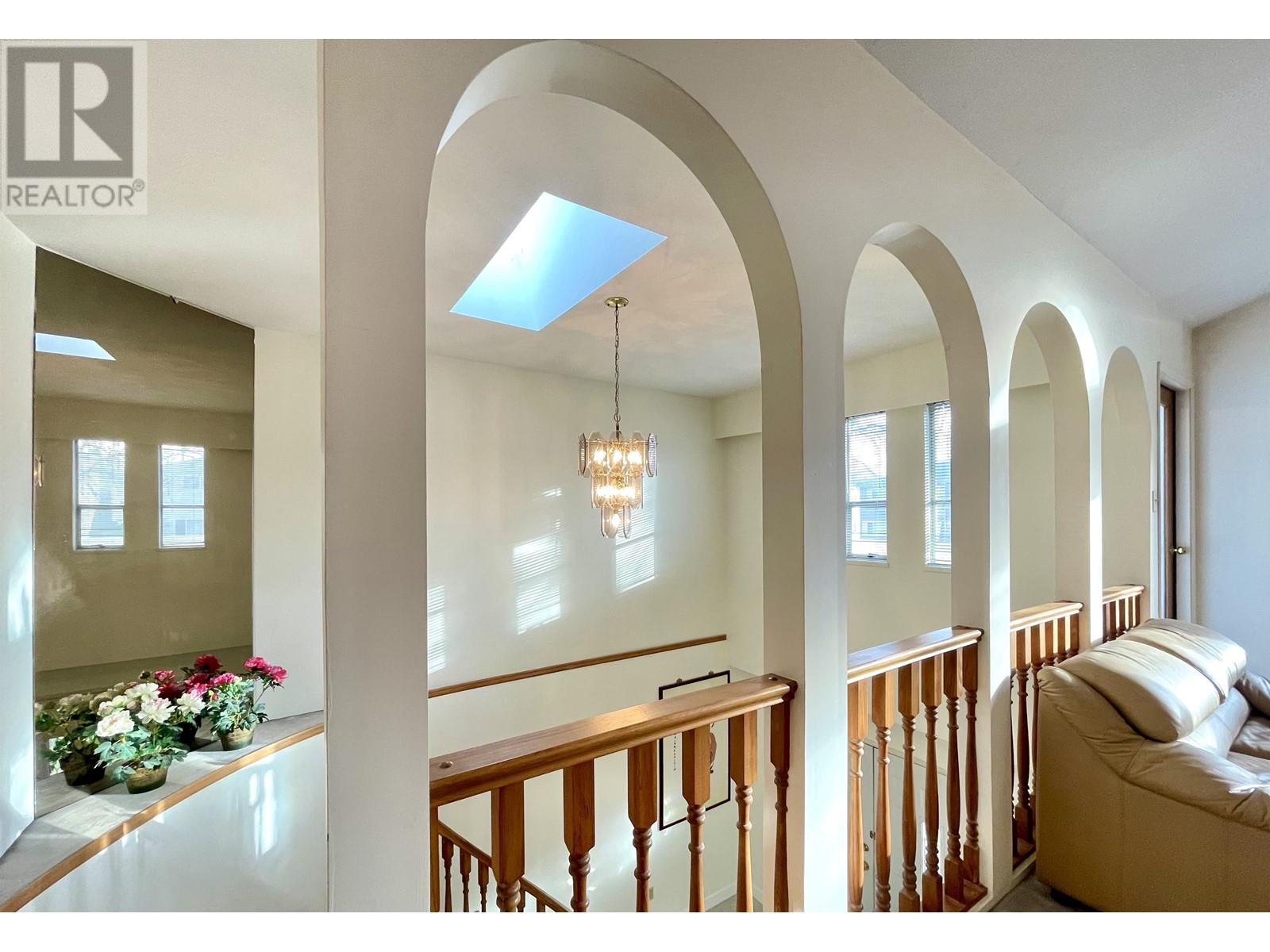 Listing Picture 8 of 38 : 937 W 18TH AVENUE, Vancouver / 溫哥華 - 魯藝地產 Yvonne Lu Group - MLS Medallion Club Member