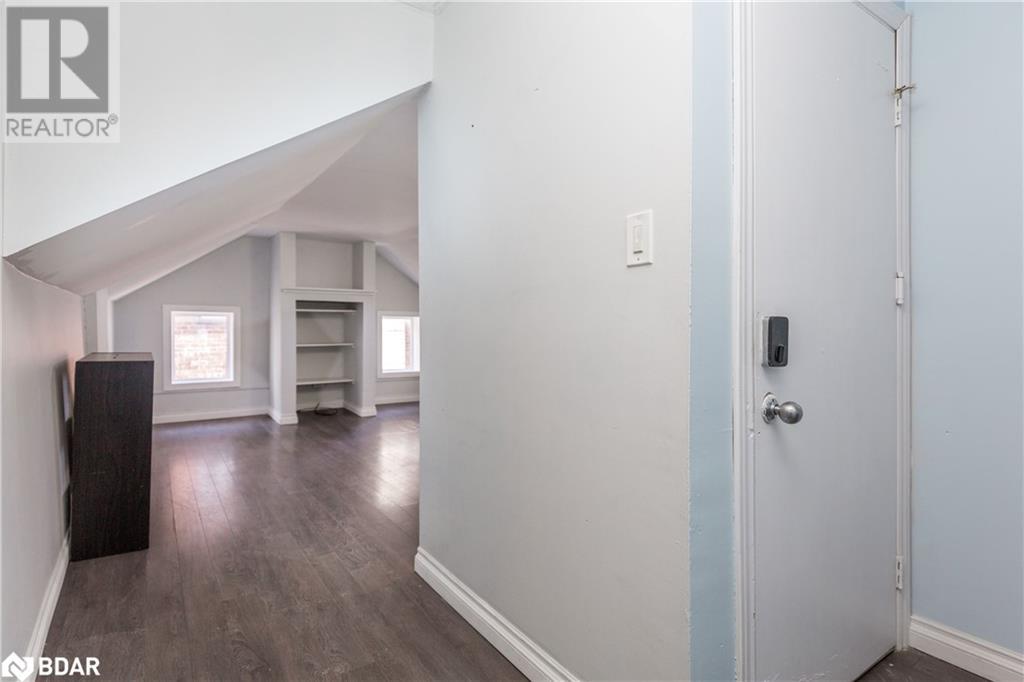23 Elgin Street, Orillia, Ontario  L3V 1R8 - Photo 8 - 40719576