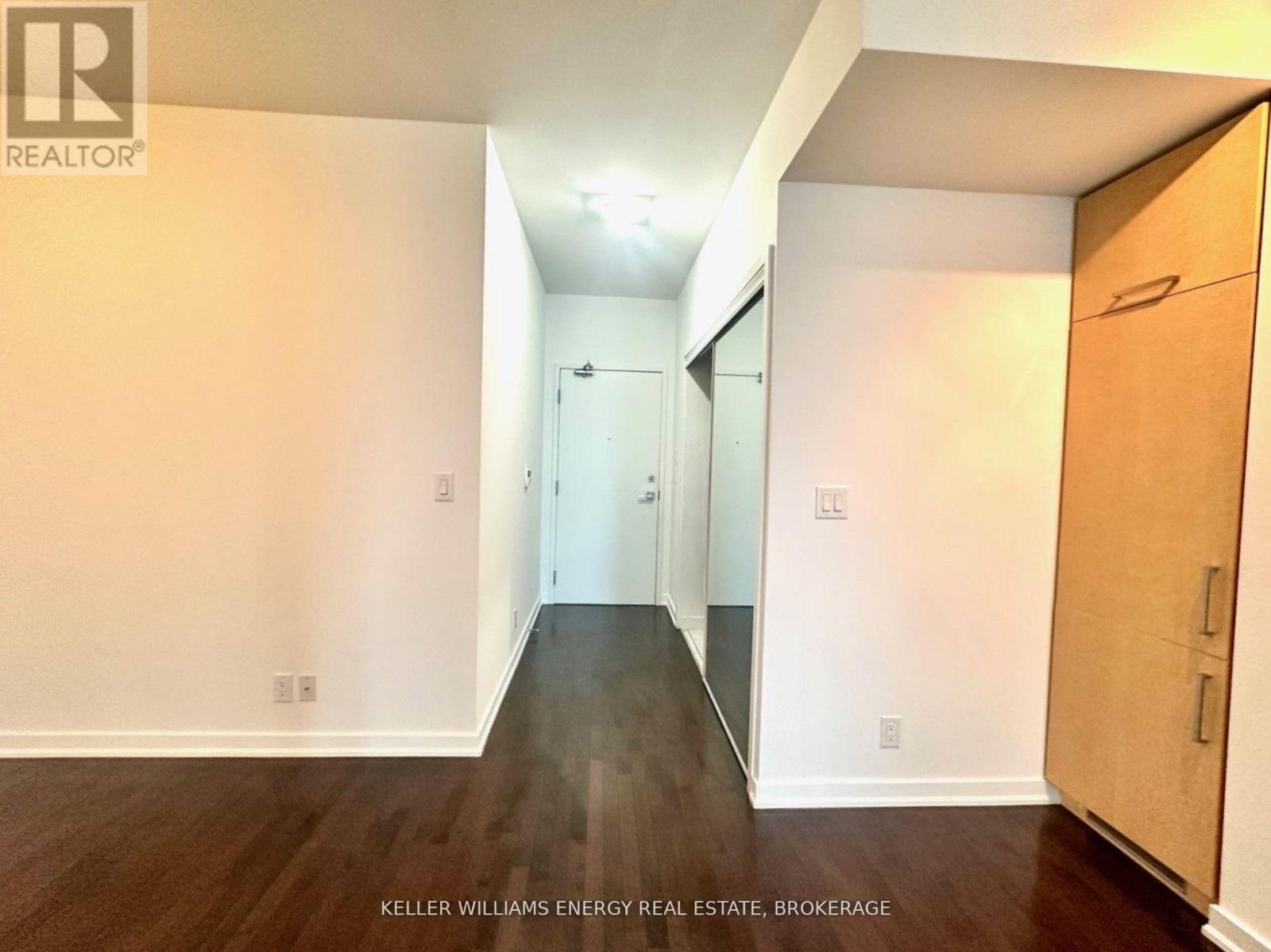 1409 - 12 York Street, Toronto, Ontario  M5J 0A9 - Photo 23 - C12013542