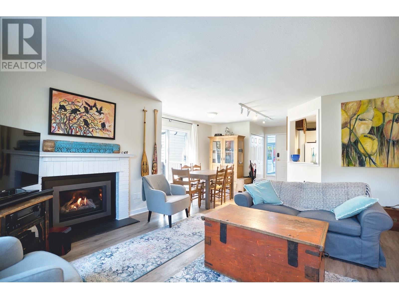 18 699 DOUGALL ROAD, Gibsons, British Columbia