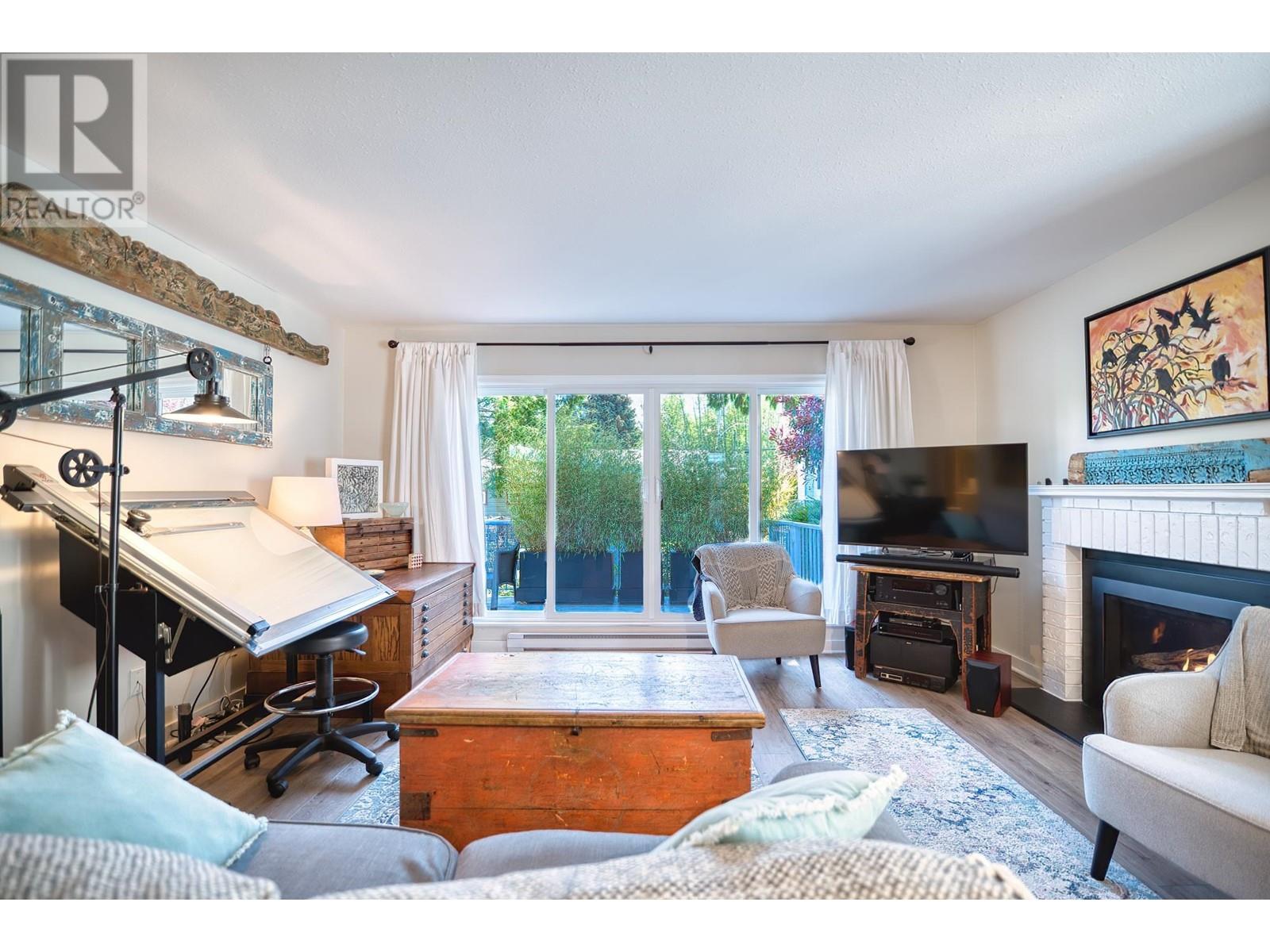 18 699 Dougall Road, Gibsons, British Columbia  V0N 1V8 - Photo 6 - R2991994