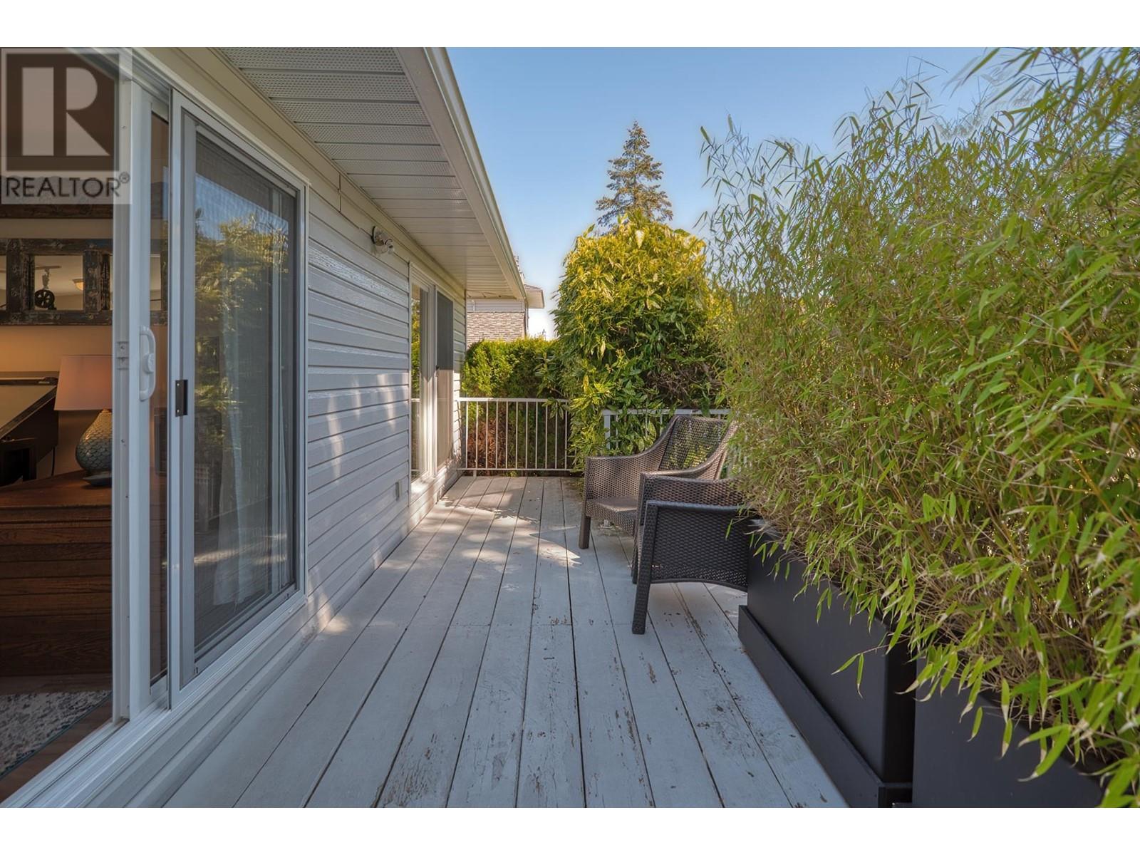 18 699 Dougall Road, Gibsons, British Columbia  V0N 1V8 - Photo 10 - R2991994