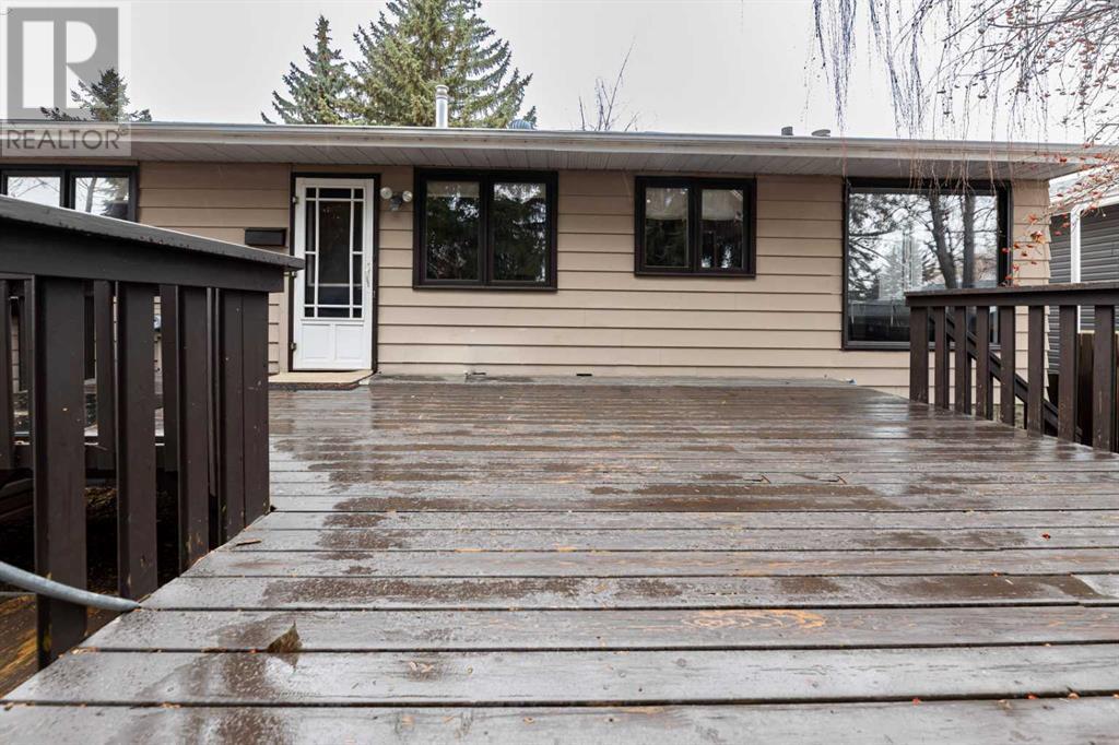 71 Barrett Drive, Red Deer, Alberta  T4R 1H2 - Photo 11 - A2206780