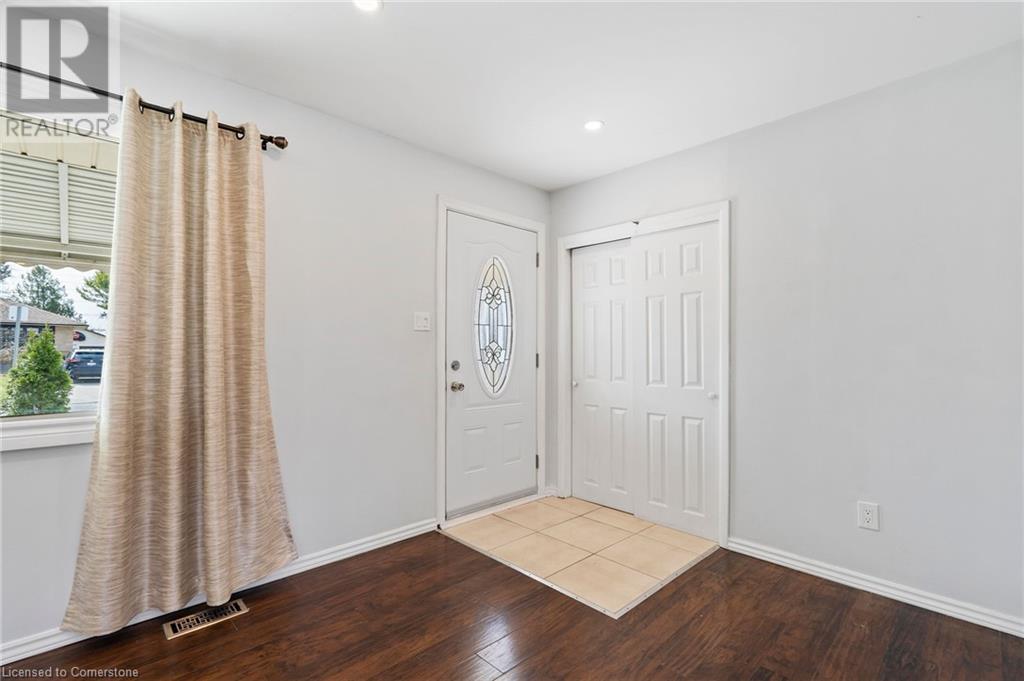 Photo 6 of 35 for 1151 Lancaster Street