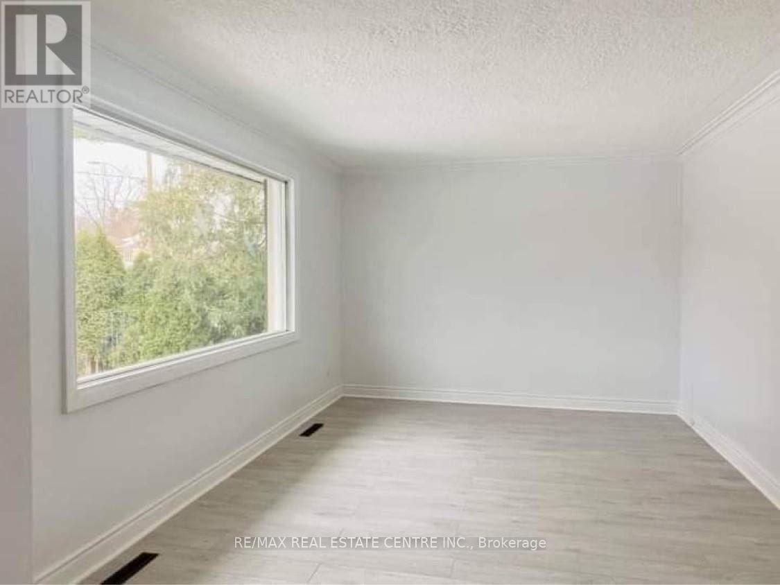 1514 Drymen Crescent, Mississauga, Ontario  L5G 2P2 - Photo 21 - W12092580