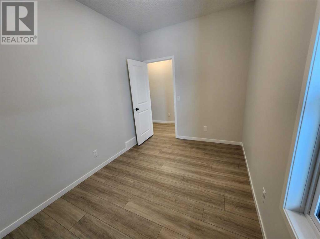 Property at 86 Lucas Place NW image 5