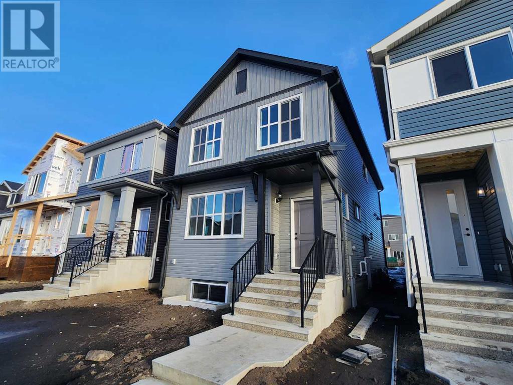 Property at 105 Lucas Place NW image 3