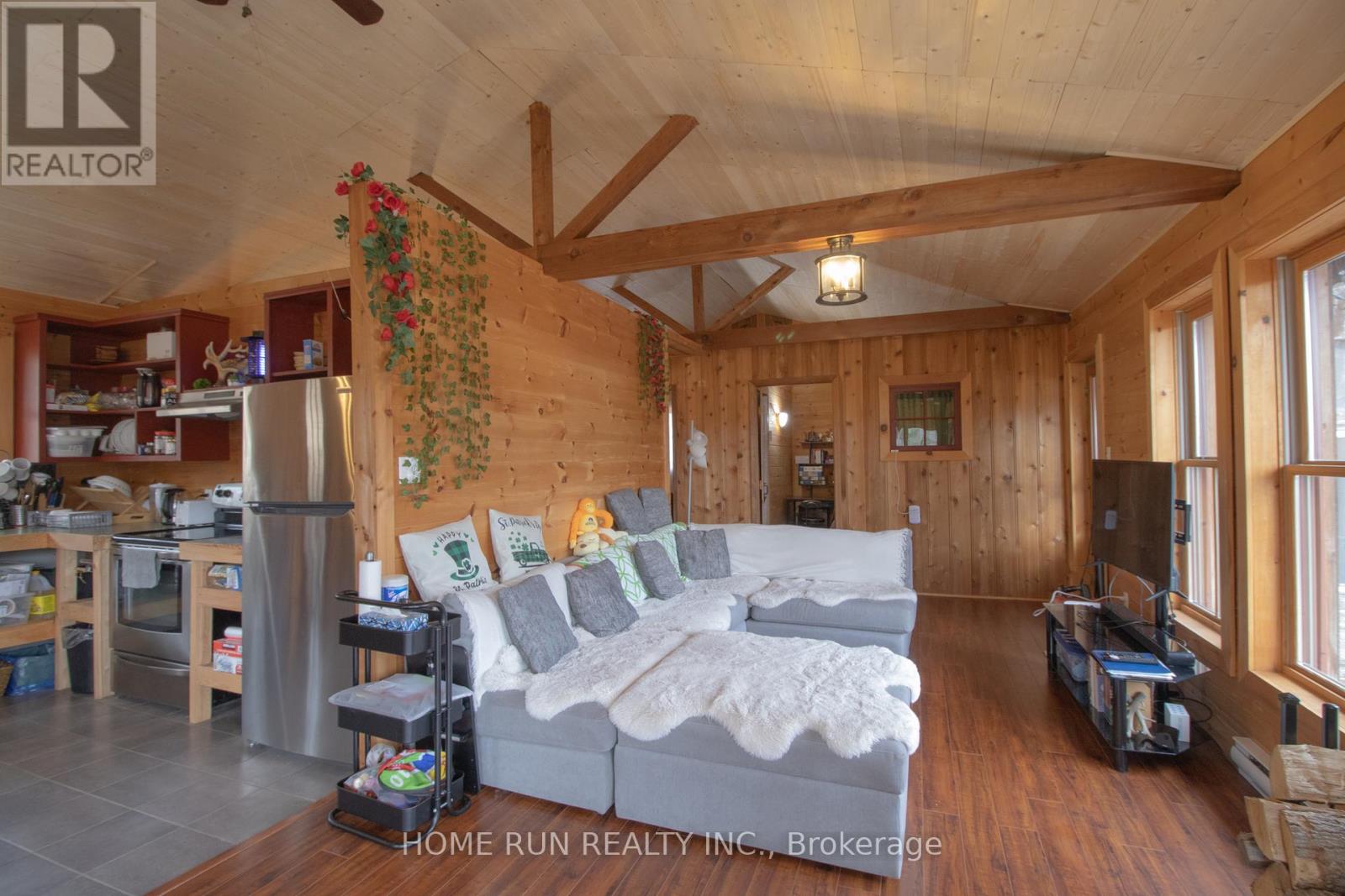 2335 Calabogie Road, Greater Madawaska, Ontario  K0J 1G0 - Photo 10 - X12092604