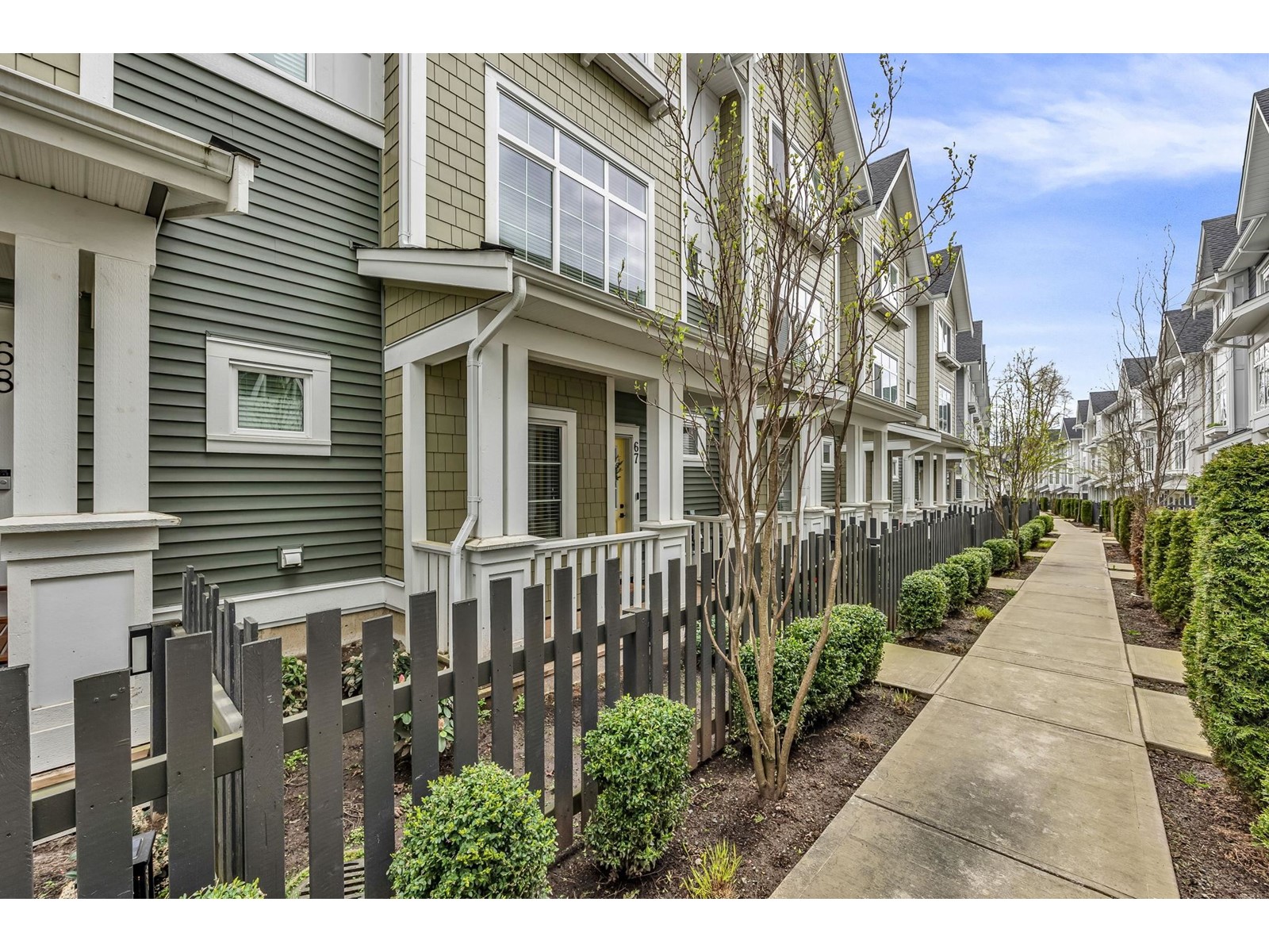 Property at 67 20180 84 AVENUE image 5