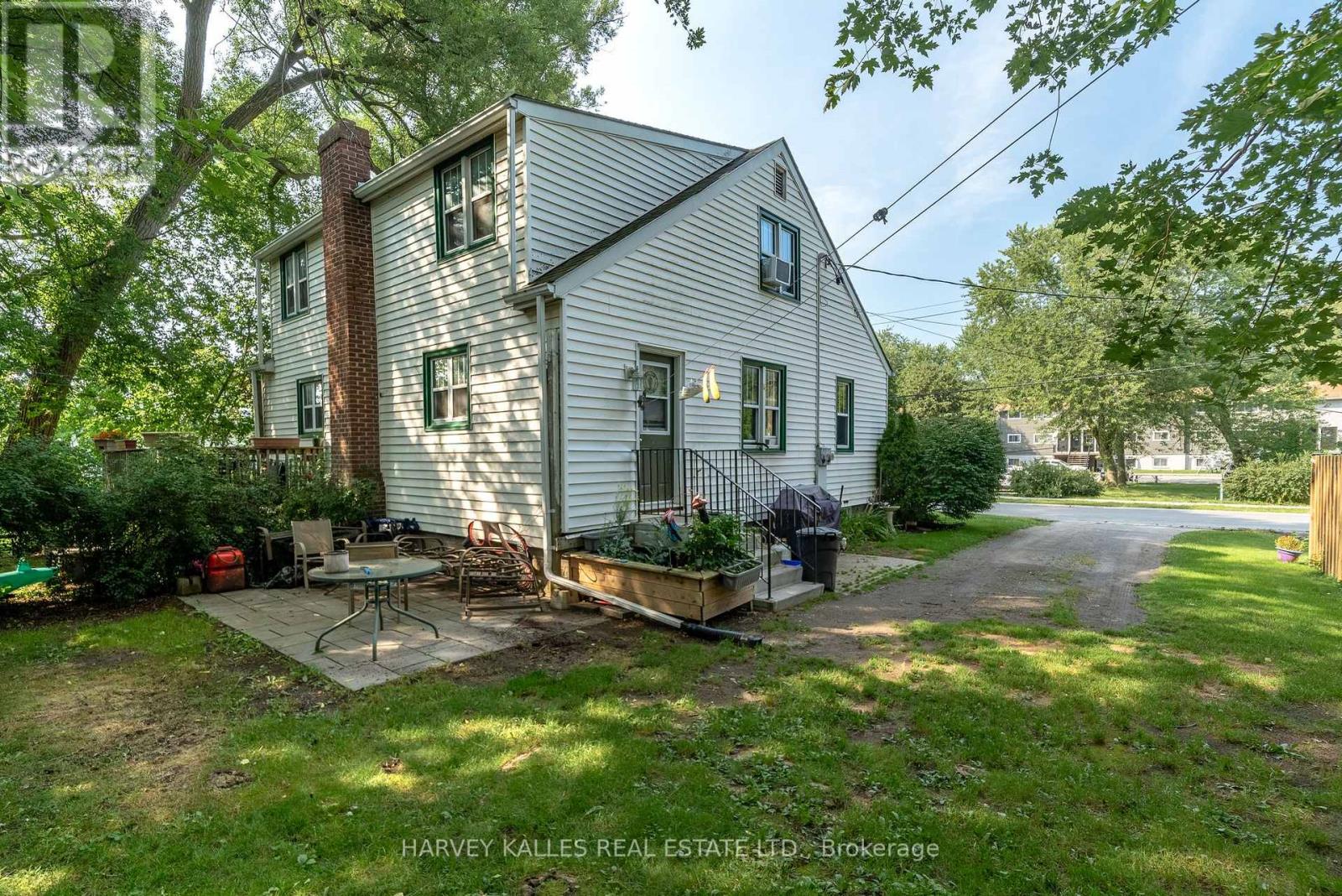 31- 33 Washburn Street, Prince Edward County (Picton Ward), Ontario  K0K 2T0 - Photo 1 - X12092636