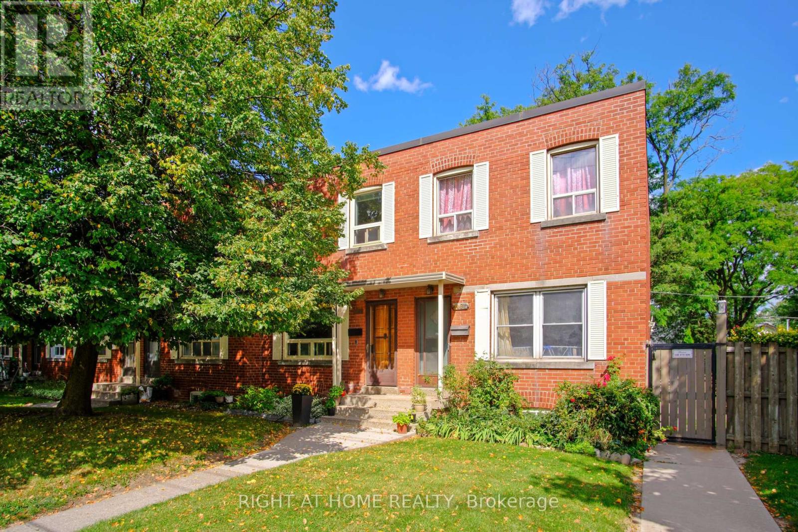 Property at 13 - 1193 WARDEN AVENUE image 2
